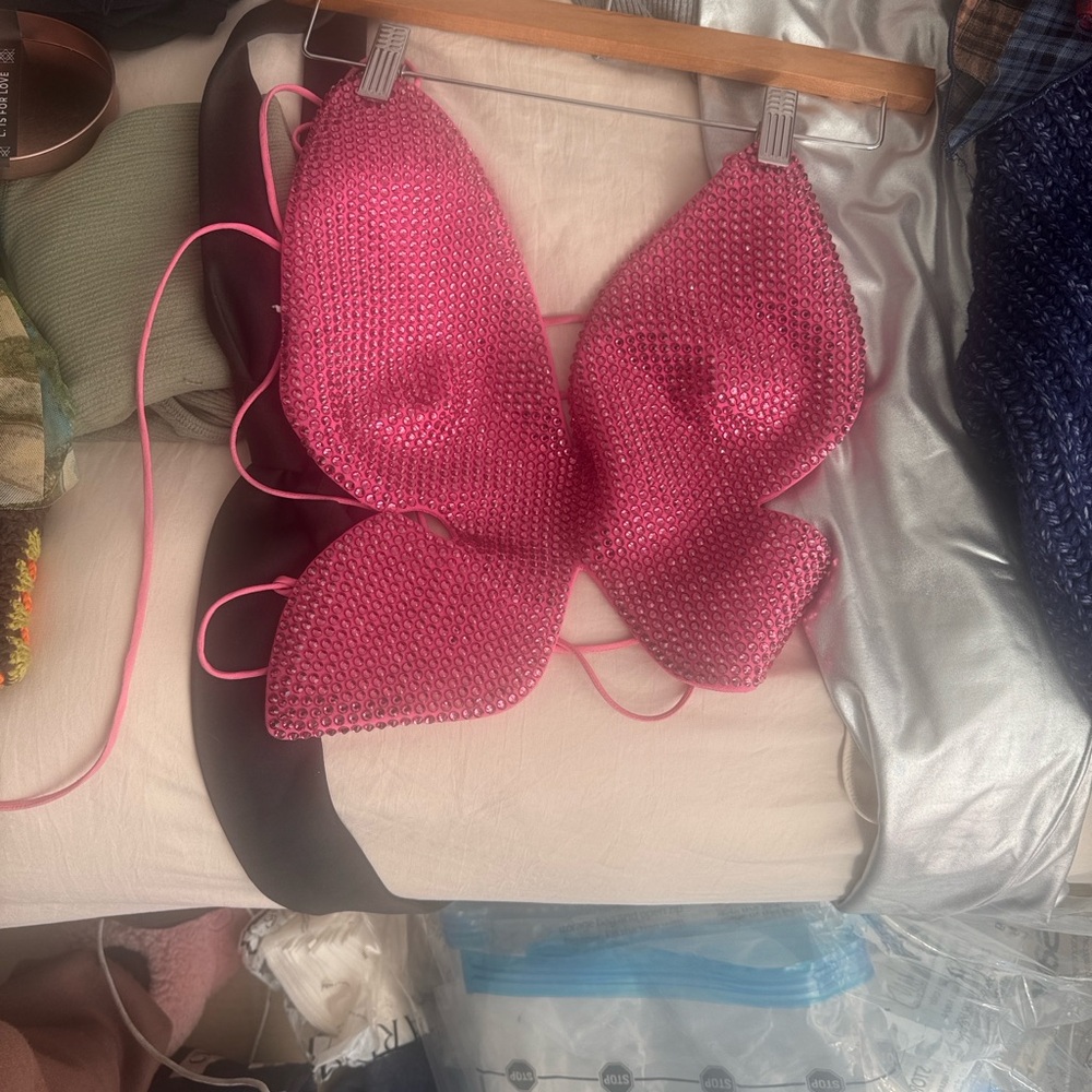 AREA Pink Rhinestone butterfly Crop Top - Picture 4 of 5